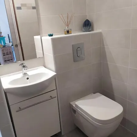 Climatise Vue Panoramique Sur Port Apartment