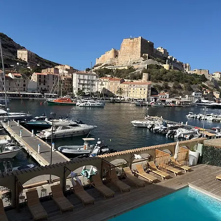 Climatise Vue Panoramique Sur Port Bonifacio (Corsica)