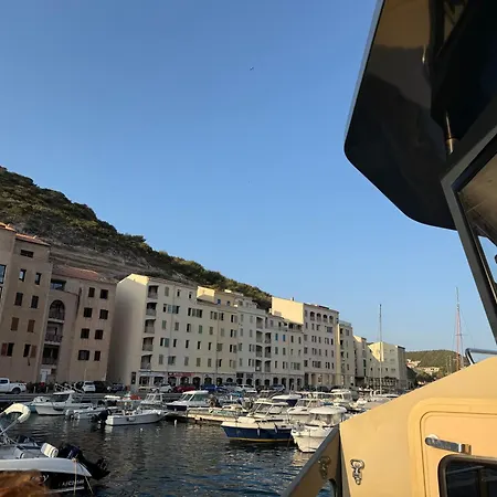 Climatise Vue Panoramique Sur Port * Bonifacio (Corsica)