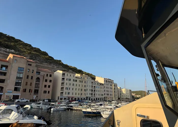 Climatise Vue Panoramique Sur Port * 博尼法乔